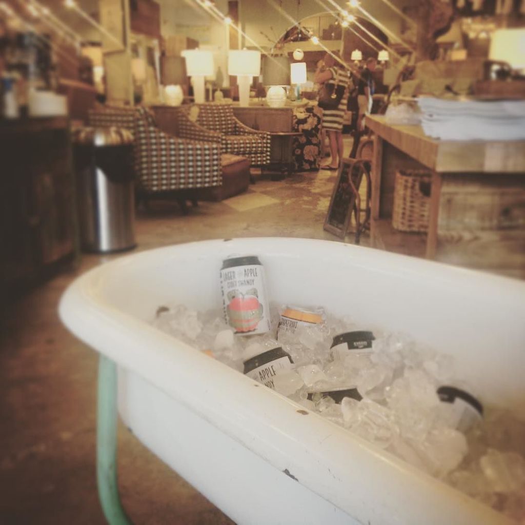 Happy hour 4-6 tonight at <a href="/celadonhome/">Celadon Home</a>! Come say hi! #celadonloveslocal #popupcoworking ift.tt/2c9cAII