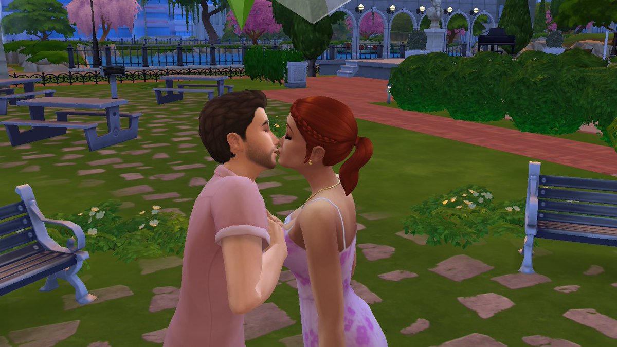 SuperSimmerBabe's tweet image. It's official Charlotte and Laurent are getting married ♥️ #TheSims4 @TheSims