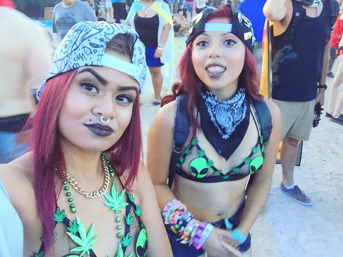 chuckykillaah's tweet photo. #SCMF2015 ☀️🔥🎶 https://t.co/c2P3SkMi5r