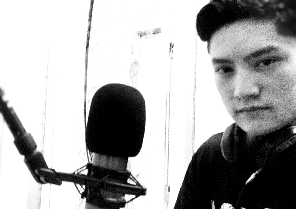 Скоро новый трек! Tez kunda yangi qo'shiq! Coming soon new track!