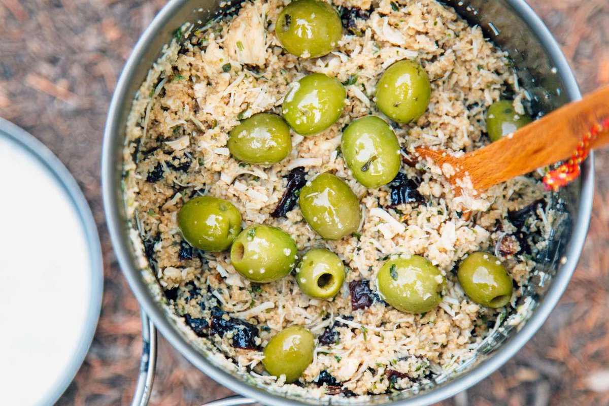 Thermarest's tweet photo. Backcountry Chicken Mirabella anyone? Find @FreshOffTheGrid's full #backpackingmenu here: https://t.co/y5HOj9AdYL https://t.co/yTIUC4YuOK