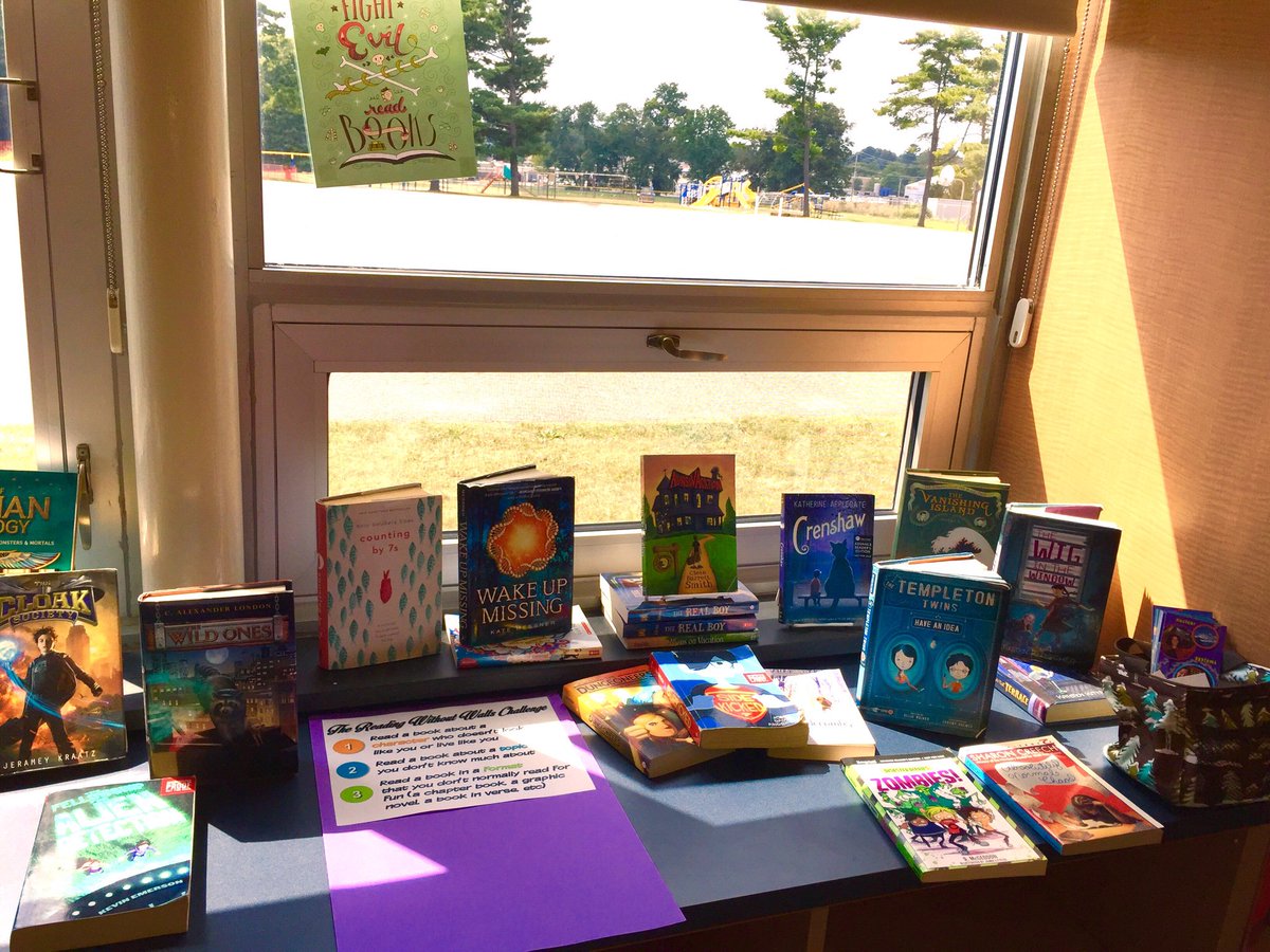 SelkesLair's tweet image. Just a few books in my #LairLibrary - what would you like to read? #DragonessReads