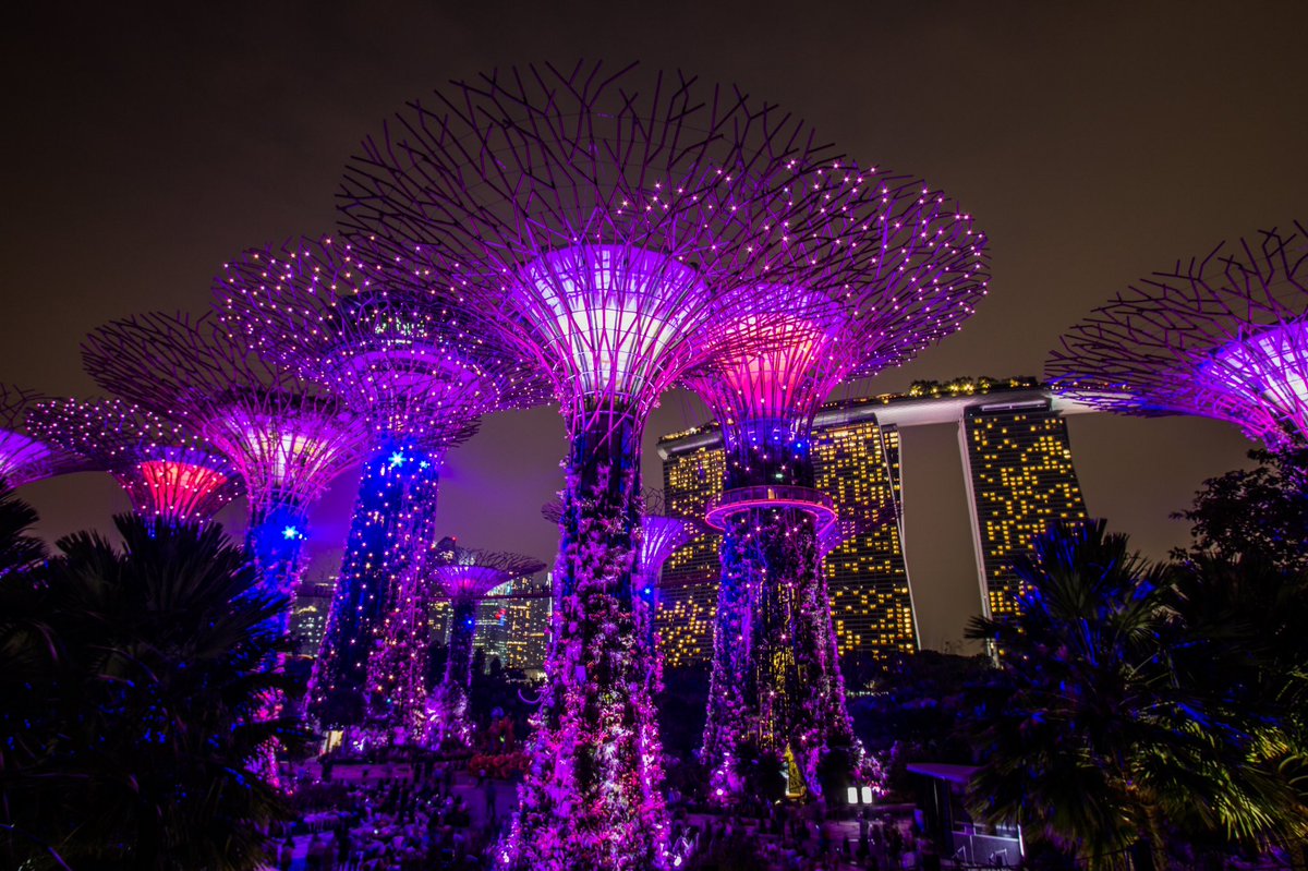 jufflehead's tweet image. Beaming at the fact that Flickr put another one of my photos on its Explore page! #Singapore
