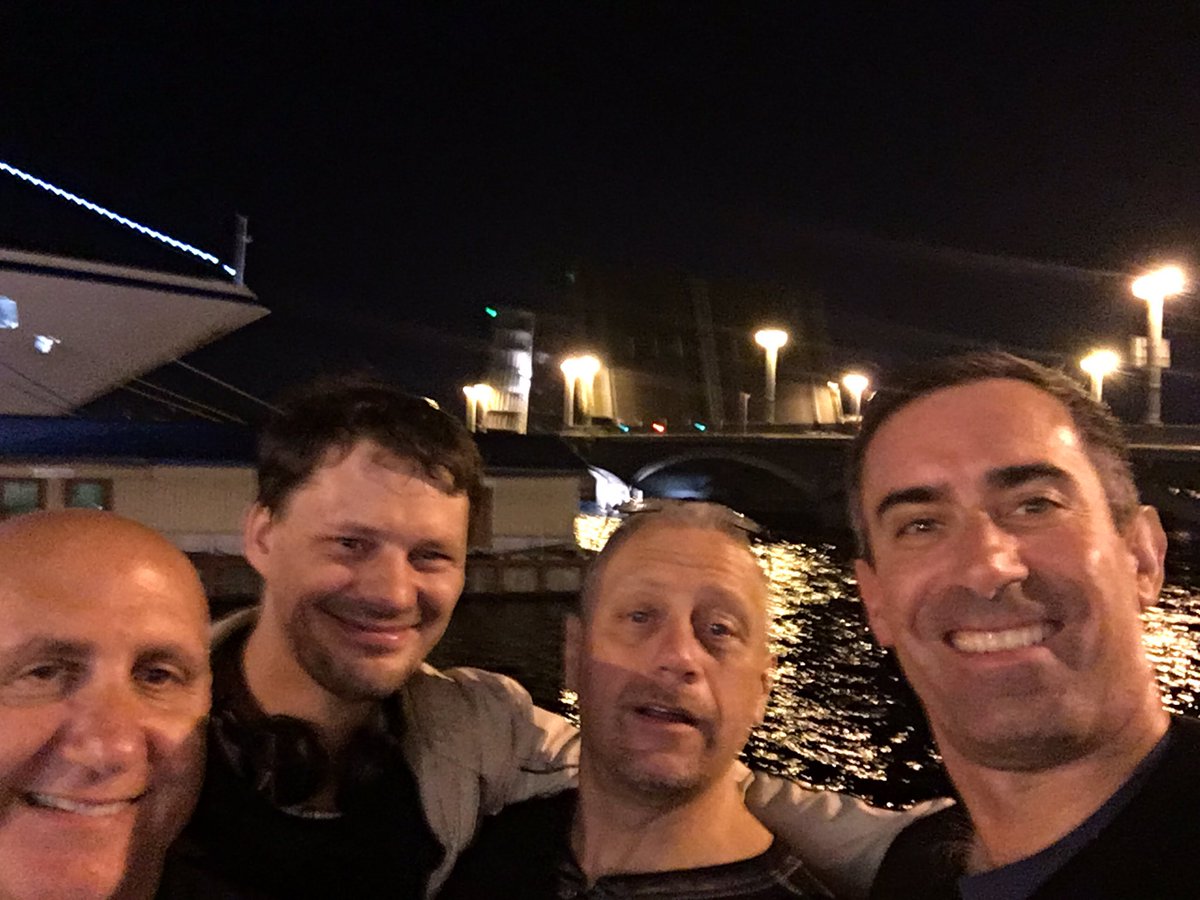 BYOT99's tweet image. Stuck at the open bridges of St. Petersburg.  @mokeefe12 #EOS2GETHER .