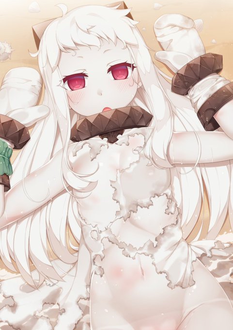 ココ…ドコ…?という感じで、波間を漂っているところを水揚げされたほっぽちゃん 