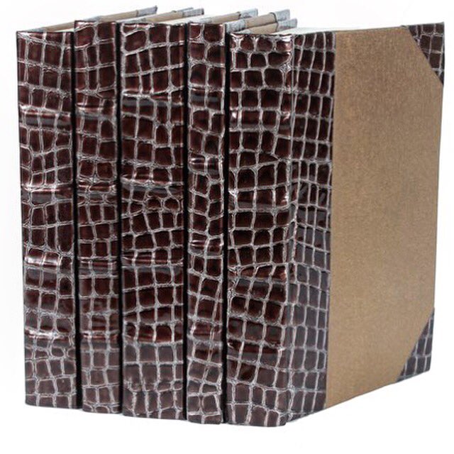 LeatherBooks tweet media