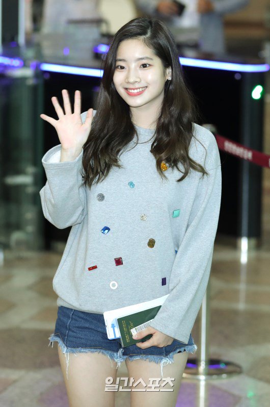 [원더걸스] [트와이스] 제왑콘 일본출국 공항사진 | 인스티즈