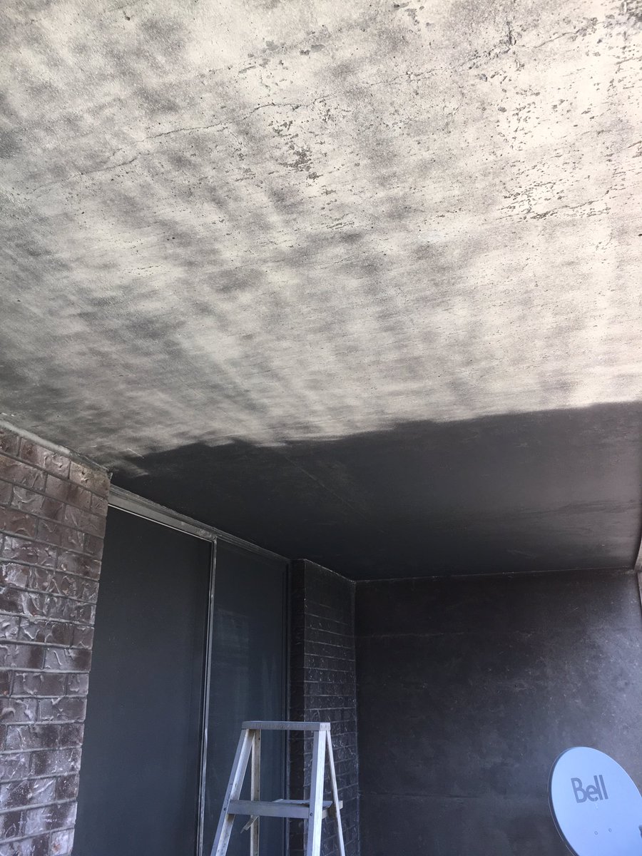 EnviceClean's tweet photo. Before and After dryice blasting from the aftermath of a balcony fire. #firerestoration #dryiceblasting #smokedamage https://t.co/3IfgFBuy6g