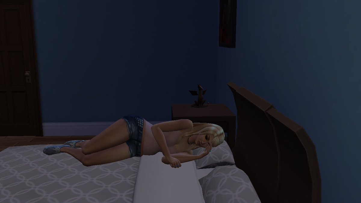 SuperSimmerBabe's tweet image. Charlottes pregnancy makes her sleepy