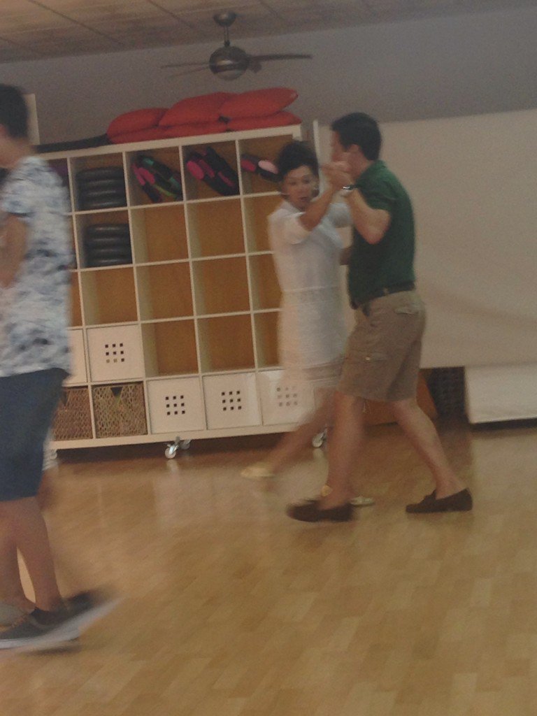 EvaDDB's tweet photo. @EvaDDB: ¿Reto de hoy para nuestra pareja de Pasodoble?Clases privadas y grupales! https://t.co/eq7V0I4zo3 https://t.co/yydijh3v5N