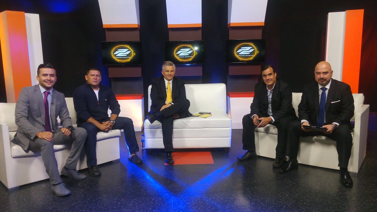 ¡Pizarrón Deportivo trae invitados de lujo!
<a href="/espnsutcliffe/">John Sutcliffe</a> ESPN
<a href="/Gusflores21/">Gustavo Flores</a> EDHDeportes
Papo Borja ex seleccionado