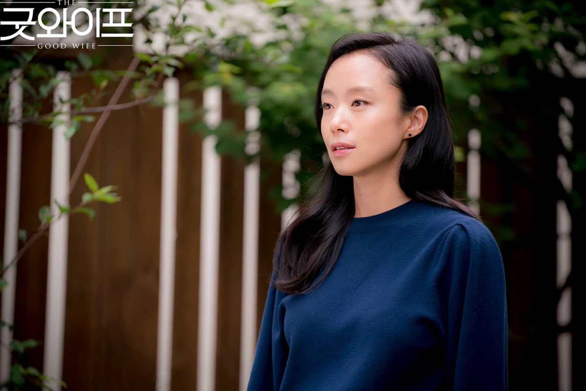 지금 <굿와이프> 공식 페북에서는 혜경이 미공개 사진 대방출 중! http://facebook.com/tvngoodwife #tvN #금토드라마 #굿와이프 #전도연Translate post