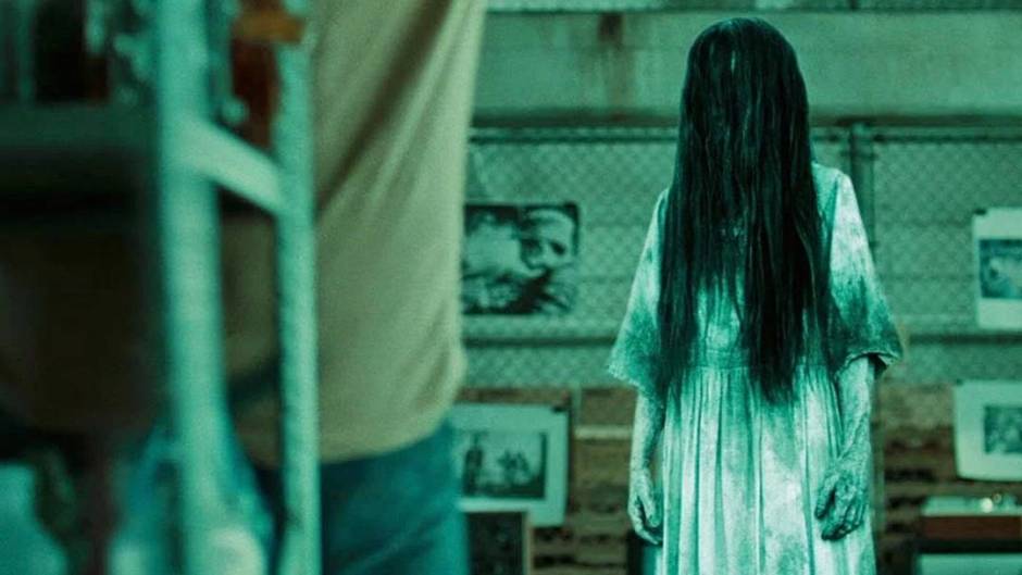Sadako is back!

Ini 5 Hal Seram dari Rings, Film Horor yang Segera Tayang Oktober Depan!

goo.gl/0lz7B0