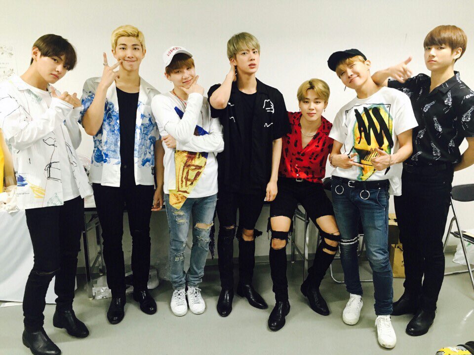 btsjklove7's tweet photo. グクテテよりのおるぺん
98(97)line
静岡ARMY🗻
絡み濃い方希望🔥
安定さんも募集中💗

#気になったらフォロー 
#BTS好きな人と猛烈に絡みたくて絡みたくて仕方がないのでBTS好きな人RT 
#ARMYと繋がりたい https://t.co/UxXtg83ErS