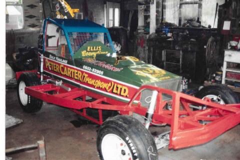 WillYarrow22's tweet photo. ThrobackThurs pic. In the workshop getting ready for my first World Final 25yrs ago π³ #TBT #worldfinalprep https://t.co/f5veiuBHfs