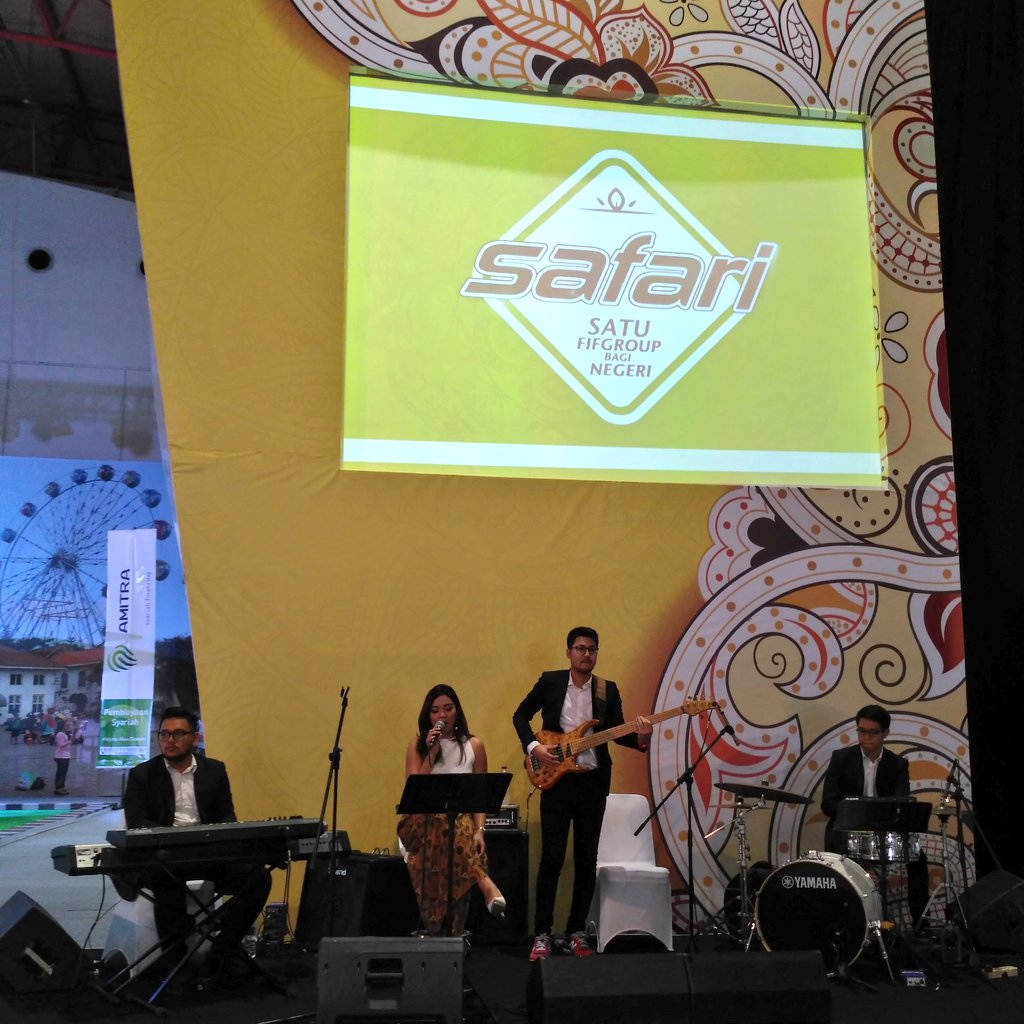FIFCLUB's tweet photo. Suguhan live music menemani para tamu undangan & pengunjung yang sedang menikmati makan siang di #SafariFIFGROUP https://t.co/dcr9YE3yZD