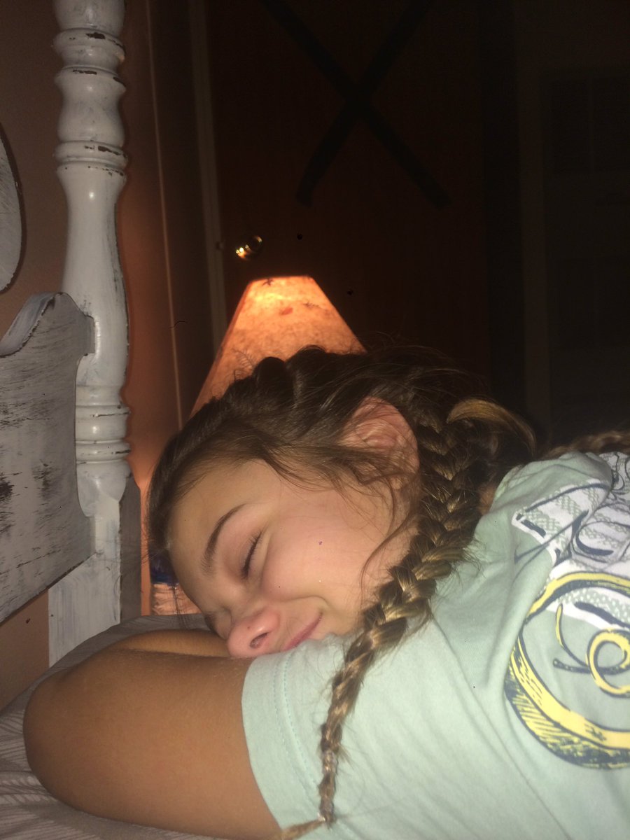 nickiavery2002's tweet photo. Good night from me and little miss edge💘😊 #dopebaby https://t.co/3qqixMUxPu
