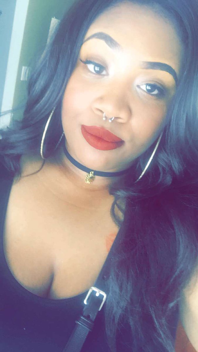 Royal_N_Fat's tweet photo. I heard #YourMCMLovesBigFines 👀😍✨➕ https://t.co/13cKhfGVao