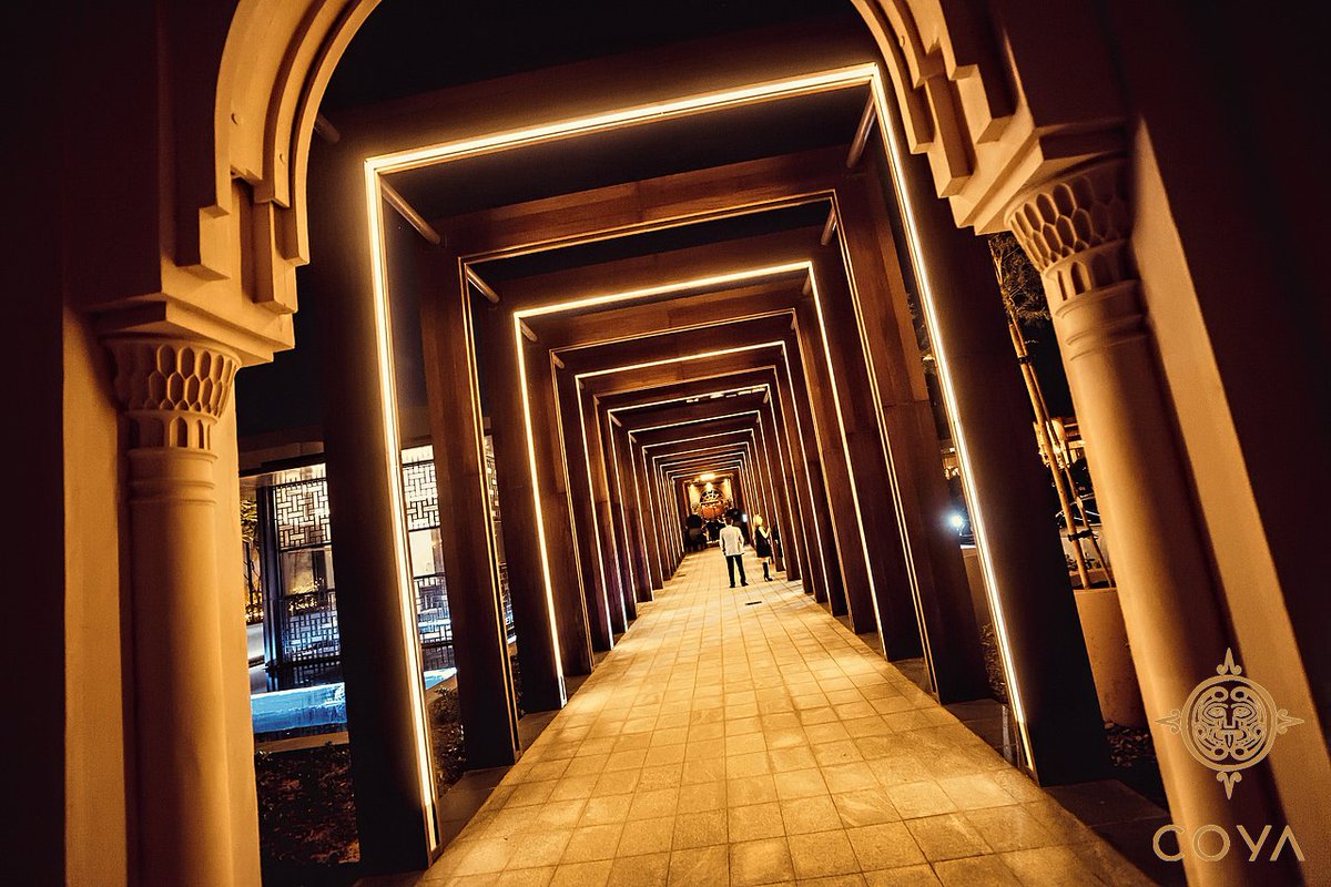 Do you remember the story about Alice falling down the rabbit hole? This is your way to a Wonderland! #COYA #Mydubai