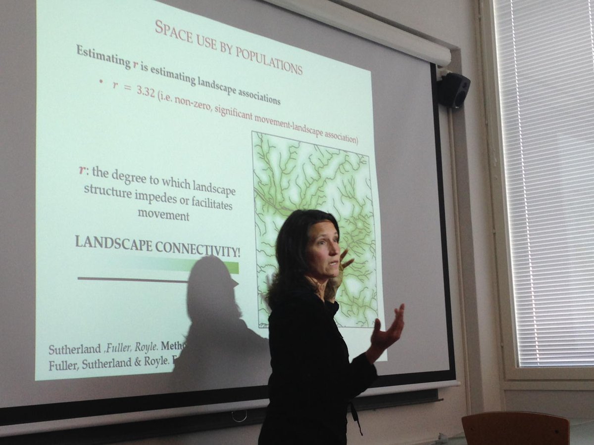 andyroyle_pwrc's tweet image. @Fuller_Lab explains how landscape connectivity is estimated using #spatialcapturerecapture #oSCR