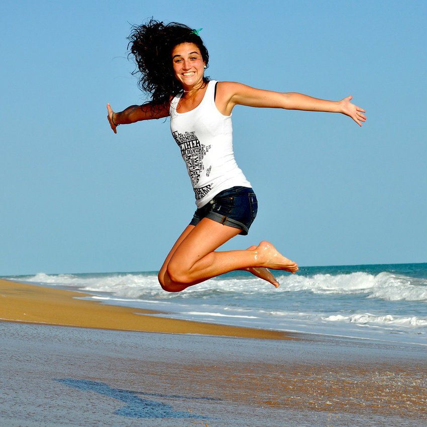 luisaplata's tweet image. 7 beneficios del #deporte:
1⬇peso
2+salud
3⬆ ánimo
4+ energía.
5mejor sueño
6 ⬆apetito sexual.
7 diversión!