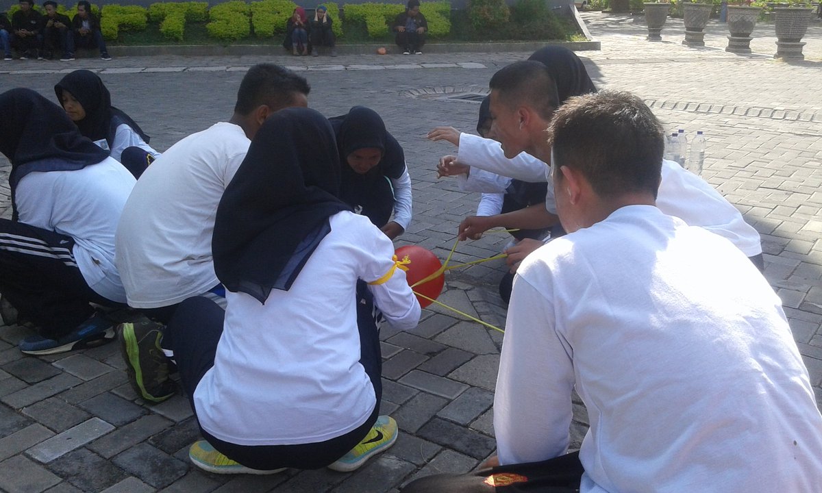 hmplITS's tweet photo. [LIVE REPORT]

Outbond di hari terakhir OKKBK. Tetap semangat :-)

#OKKBKhariterakhir
#MudaBermanfaat https://t.co/Sbb7ztKGYQ