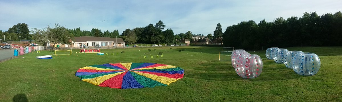 SoccerholicsRus's tweet photo. #endofsummercelebration #smileysoccer #funandmorefun  @fc_welshpool @FAWtrust https://t.co/BUmtdJU57s