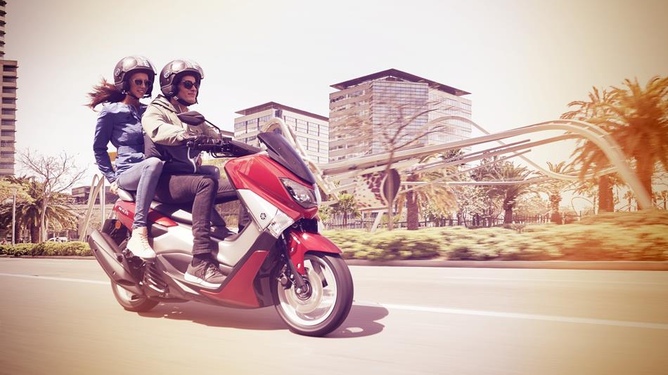 With #Yamaha NMAX your daily trip into the city is something to enjoy rather than endure!