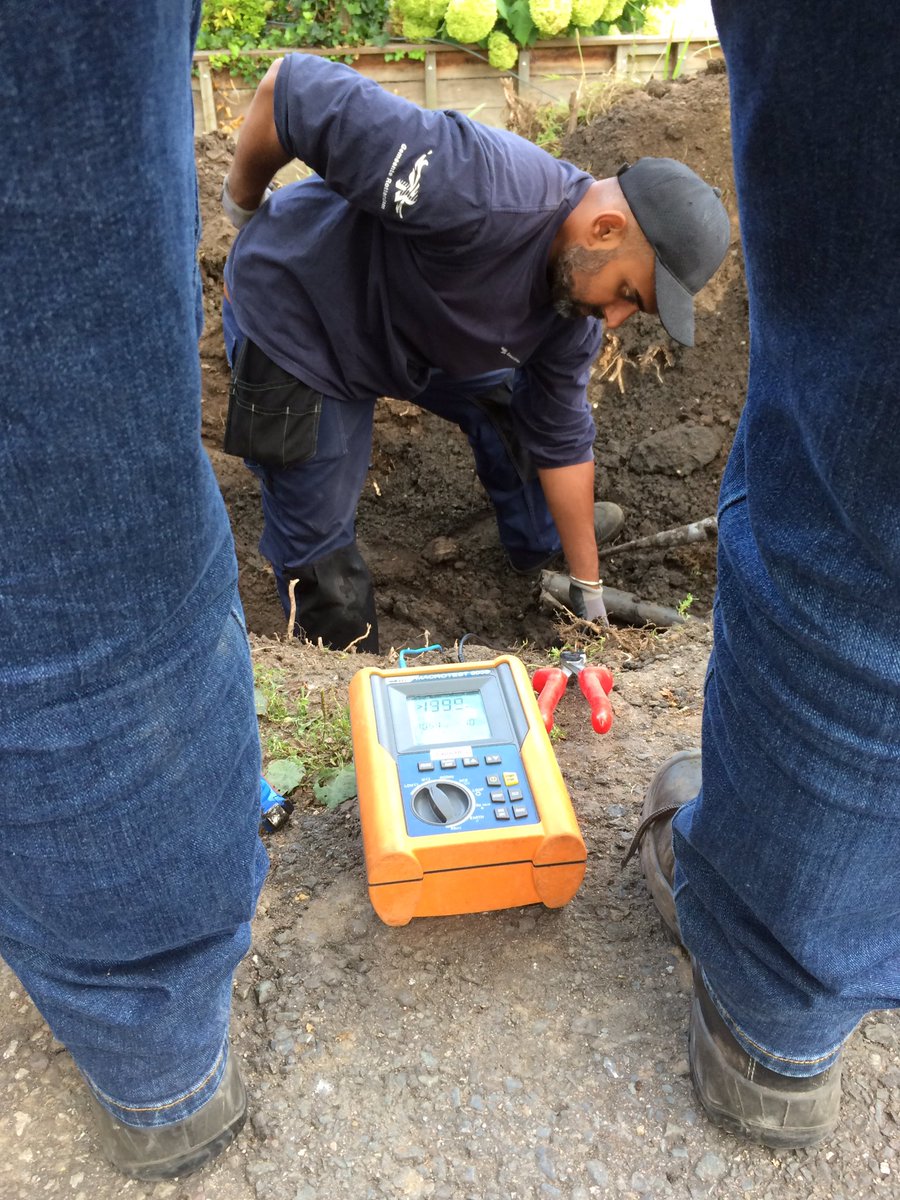 Andrewerk's tweet image. Op zoek naar de kabelstoring #gemaal #kralingseweg #rotterdam #OWwater