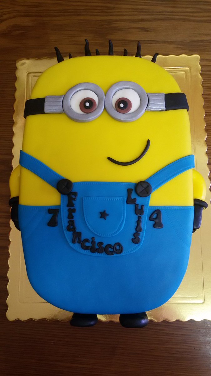 ana_cakedesign's tweet photo. #abtcakes #bolosdecorados #cakedesign #cakedcorating #minions https://t.co/7YHMdkIRQv