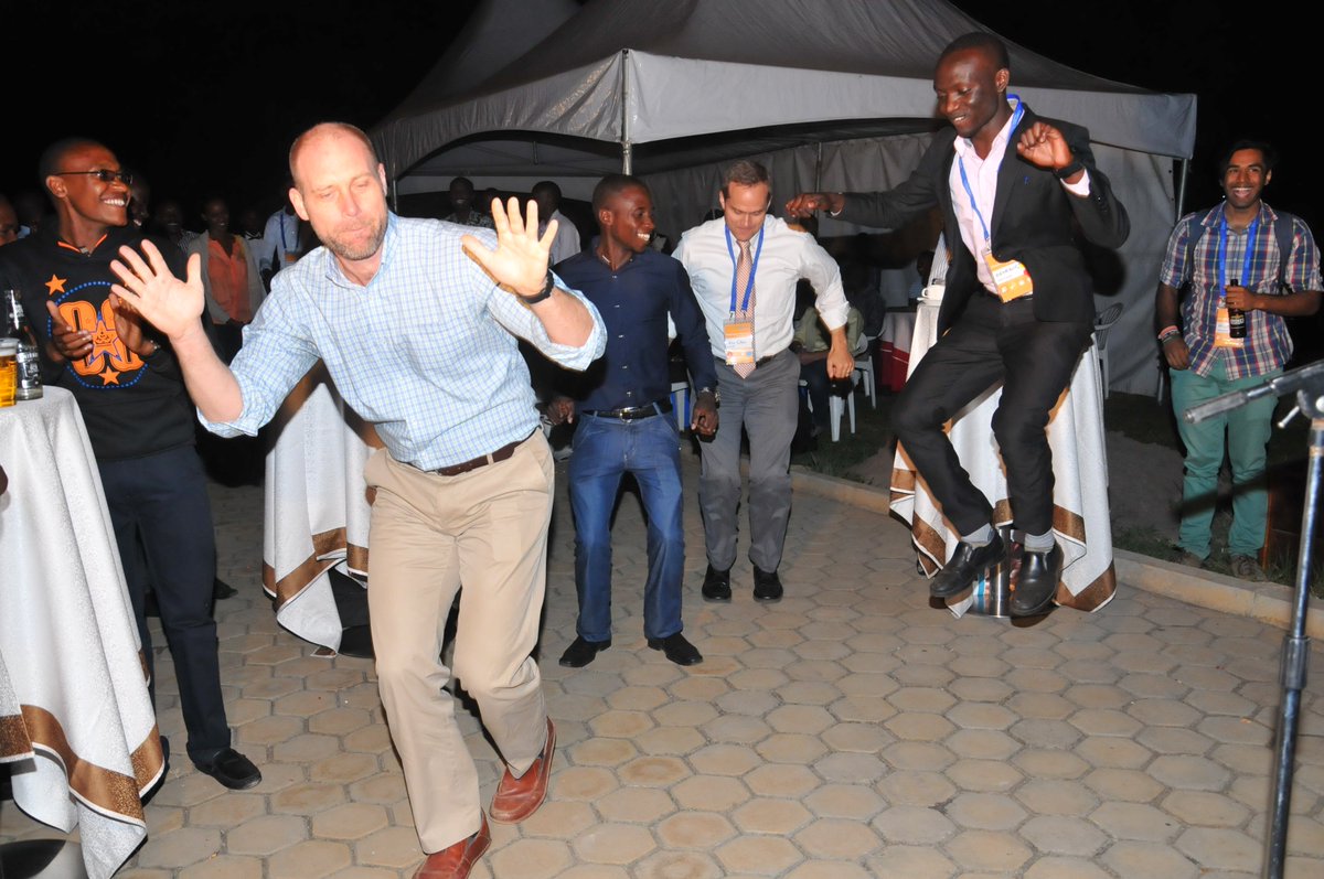 CamtechUganda's tweet photo. This is how we did it. CAMTech-Uganda #HackSurgery CockTail mood.@CAMTechMGH @babson @safesurgery2020 @UNFPA https://t.co/BQopY8EFbS