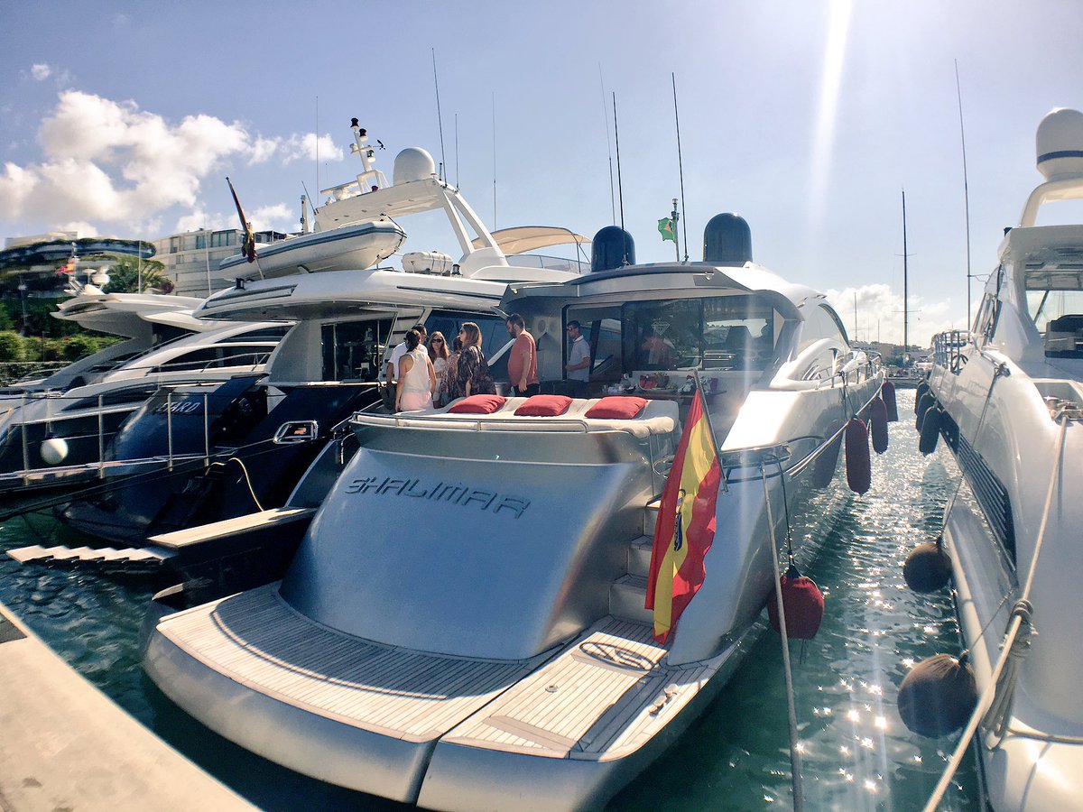 Syndicate's tweet image. Perfect way to start the day! 👏 #Ibiza