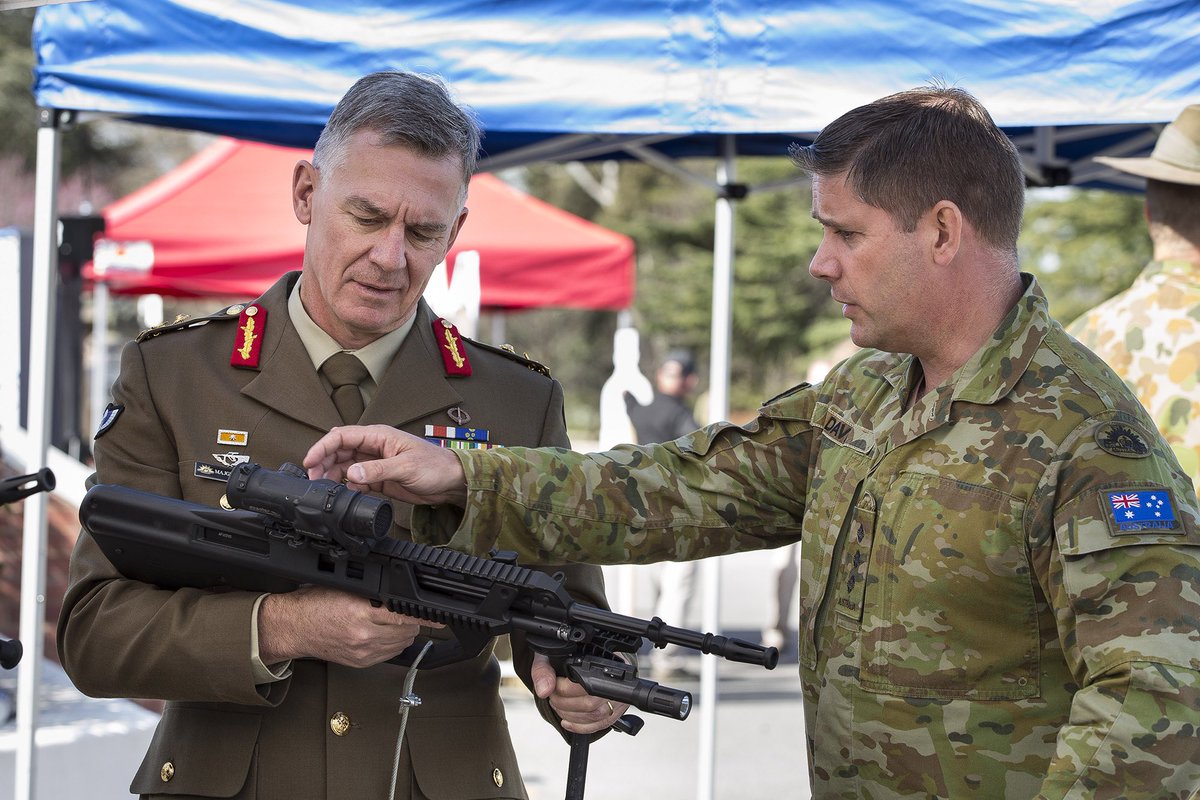 Checking out the new kit @AustralianArmy is bringing into service #ModernArmy
