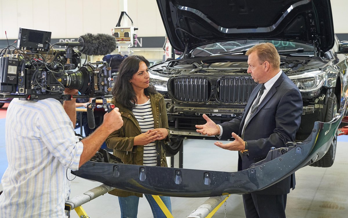 <a href="/AasmahMir/">Aasmah Mir</a> &amp; <a href="/lander_dean/">Dean Lander</a> talk advanced technology on modern vehicles in <a href="/ITVTonight/">Tonight</a>’s Secrets of Your Car Insurance