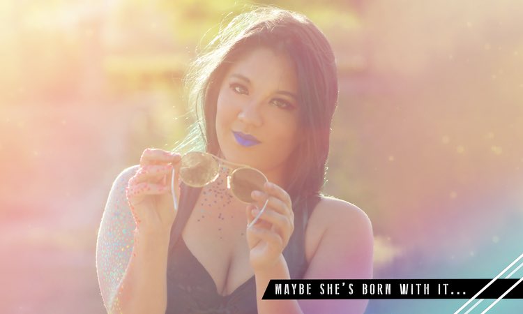 ASensitiveMan's tweet image. Maybe She's Born With It...

Read now via @GasMaskMagazine. 

bit.ly/2btMFxx 💚