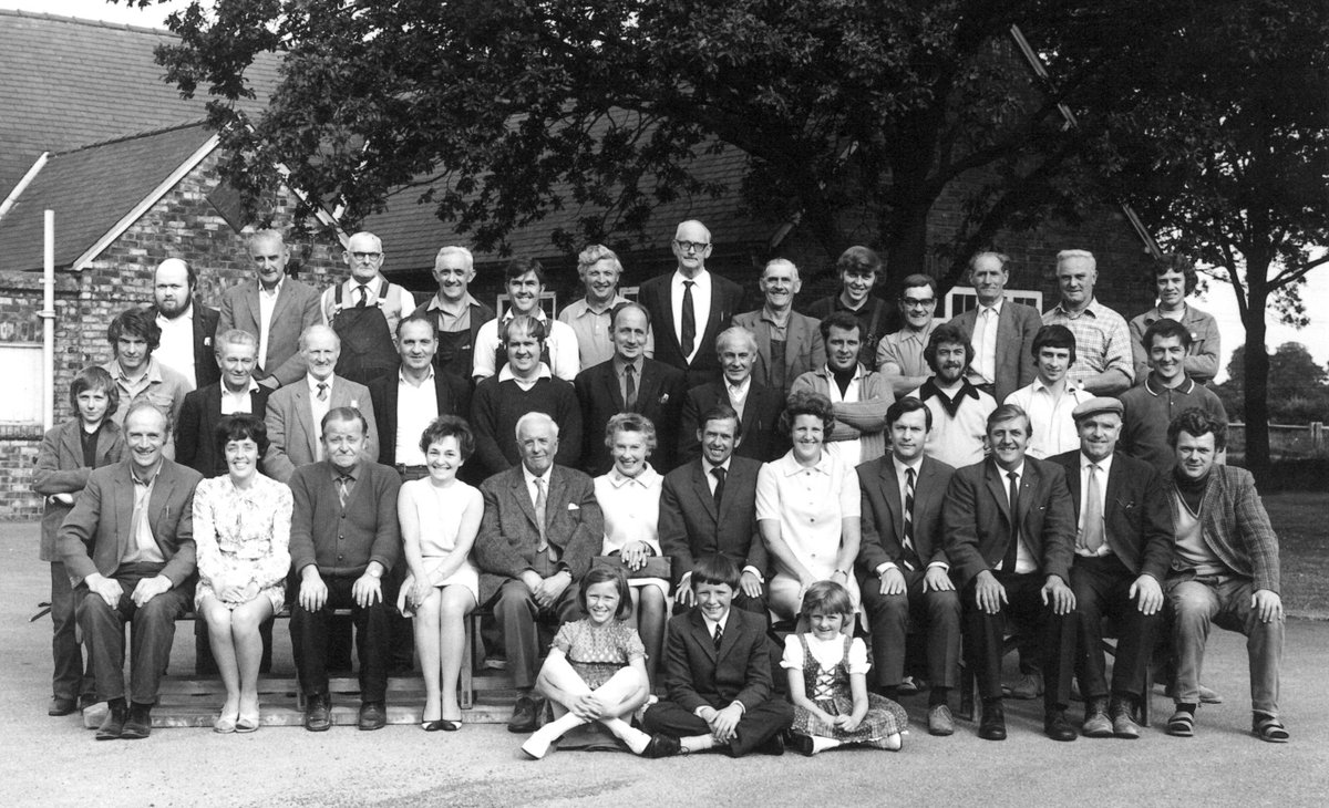 #ThrowbackThursday our Anelay workforce in the 1970's. Can you spot eighth generation Charles Anelay?!