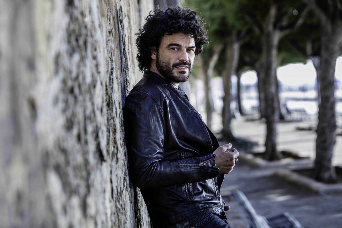 Musica e Tv 2.0 (@musictvofficial) on Twitter photo Da venerdì 2 settembre sarà in rotazione radiofonica Scriverò il tuo nome, il nuovo singolo di <a href="/RengaOfficial/">Francesco Renga</a>. Da venerdì 2 settembre sarà in rotazione radiofonica Scriverò il tuo nome, il nuovo singolo di <a href="/RengaOfficial/">Francesco Renga</a>.