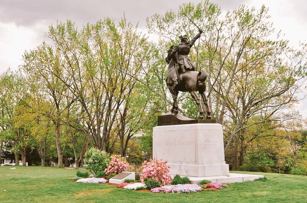 mhtconnects's tweet photo. #ParkCity leading to #FitCity in #MHT! I think I counted 44 parks! Amazing! https://t.co/OAtvQBU2oN #StarkPark https://t.co/jVuUgh67FY