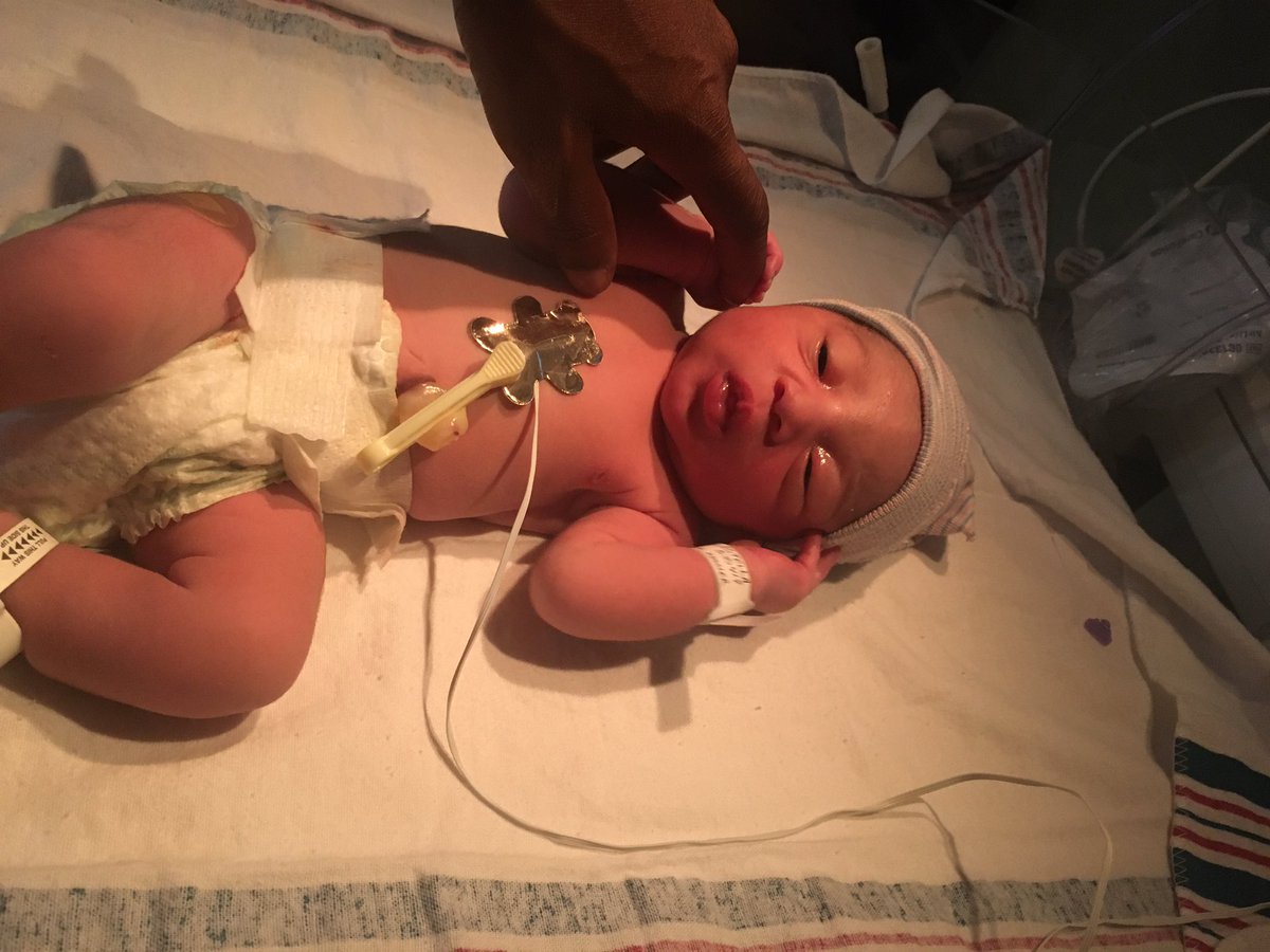 AlmightyStiffy_'s tweet image. NO GREATER FEELIN😩. WELCOME TO MY WORLD BABY GIRL DADDY LOVES YOU. 😘😍♥️👶🏾 MIA ELIZABETH BROOKS #9116