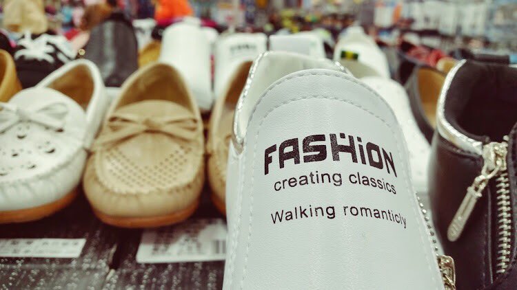 emmafeeney_'s tweet photo. Hitting SH in these tm bc #creatingClassics and #walkingRomanticly https://t.co/CUAbvFaatX