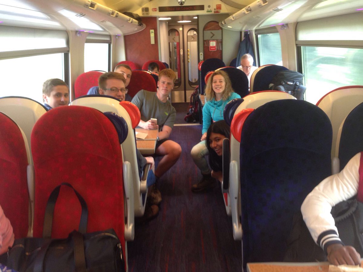 BeaumontDofE's tweet photo. Golds on their way to Wales #beaudofe https://t.co/jAkcqC15fh