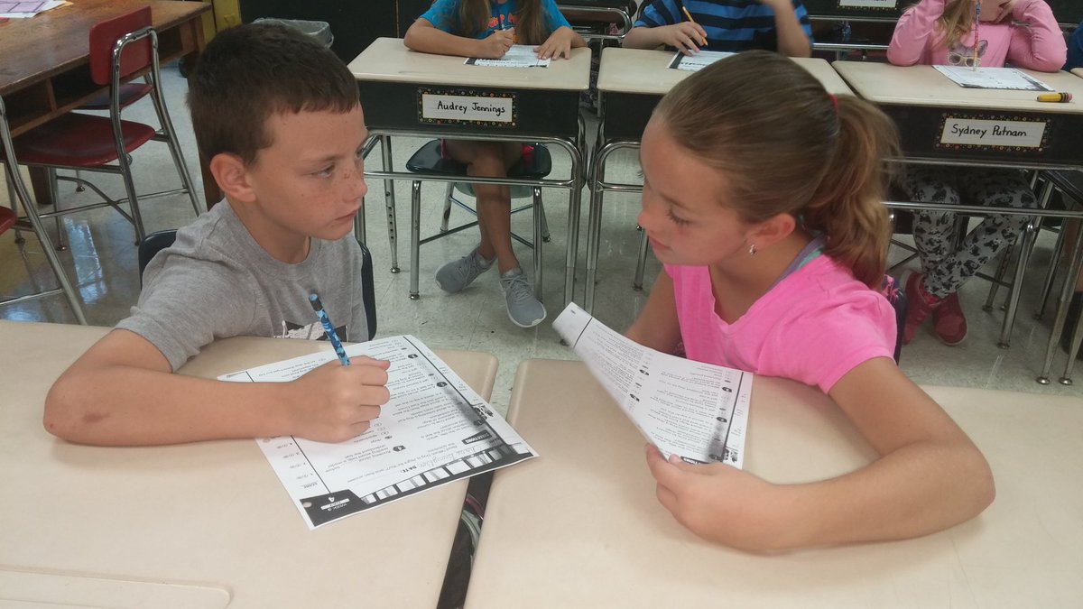tammyfain1's tweet photo. Discussing questions with their shoulder partner! #garrardshines https://t.co/PIbsG3NhNR