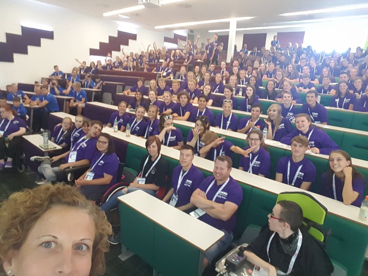 The #2016SG volunteers are ready to get going! They make the <a href="/_SchoolGames/">School Games National Finals</a> #thankyou #oiltotheengine