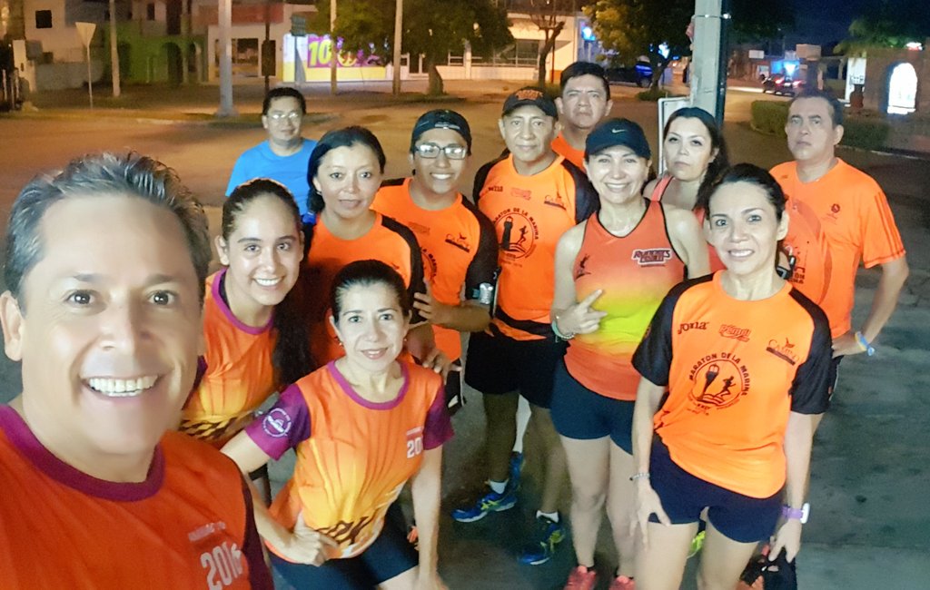 ImeHuerta's tweet photo. Sí se pudo! #RTMCantaritos salió a correr 5am por #FcoDeMontejo #CorrerMeHaEnsenado que los kilómetros nos unen! https://t.co/MmjLTnfNpE