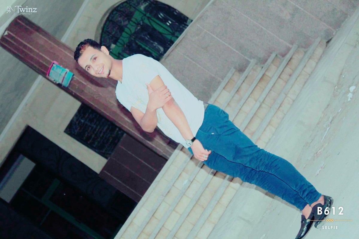 elsayedwbas's tweet image. - اللي فاهمين #الـפــب` صـح مـش مرتبـطـين .. ✋💜