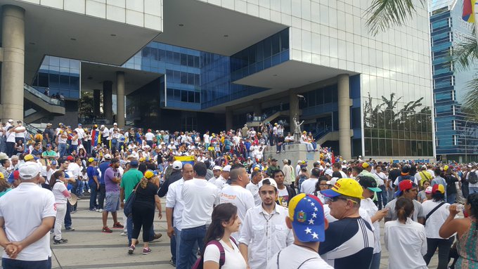 Ver imagen en Twitter Ver imagen en Twitter