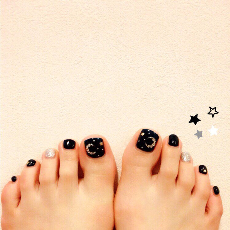 小松未可子 公式 在 Twitter 上 秋の夜空仕様に ๑ ᴗ ๑ フットネイル T Co Uctlnn7dw9 Twitter