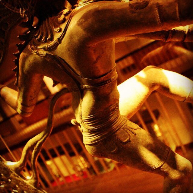 swamin_photo21's tweet photo. The magical curve of #Nataraja in #bronze #chennai #egmore #museum #TamilNadu #India @MinOfCultureGoI @tourismgoi https://t.co/CIXPttuPdw