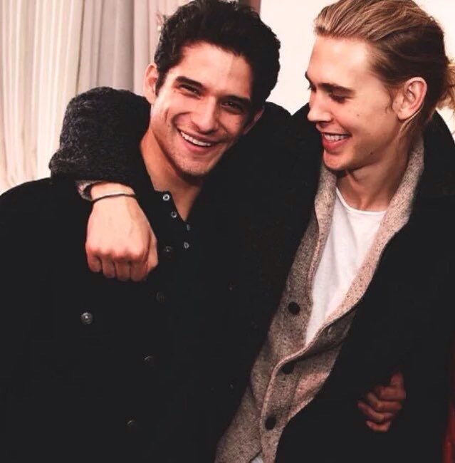gabrielprxgdr's tweet photo. I'm a better person when I have you here.//
Ti voglio bene, schifoso mio https://t.co/8NSxrPNTAV