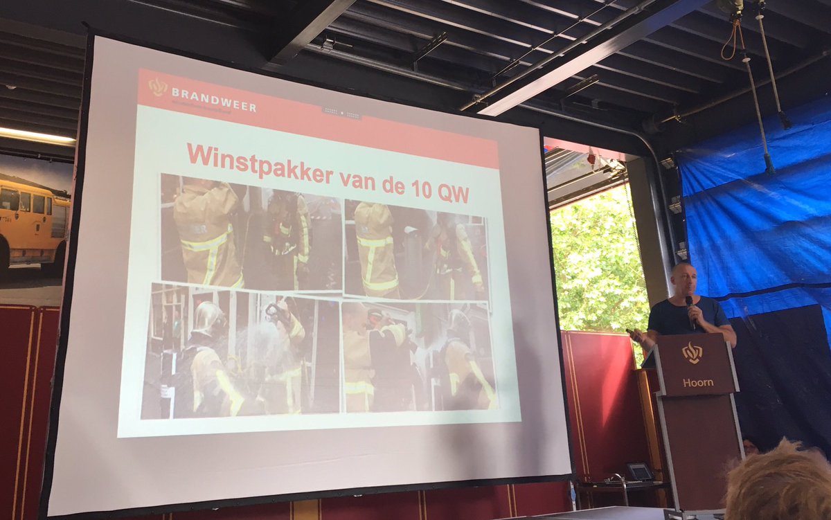 Stevenvdlooij's tweet photo. #vrnhnschoon @StephaneConings DE winstpakker v. @BrandweerAA  Arbeidshygiëne: met beleid afspoelen na inzet in rook! https://t.co/vgILMGGijH